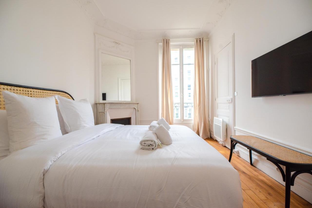 Mbm - Eiffel Tower View Aparthotel